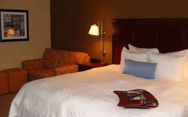 photo 5 of Hampton Inn Indianapolis-East