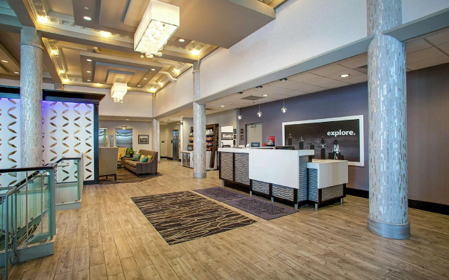 photo 2 of Hampton Inn Kansas City/Downtown Financial District