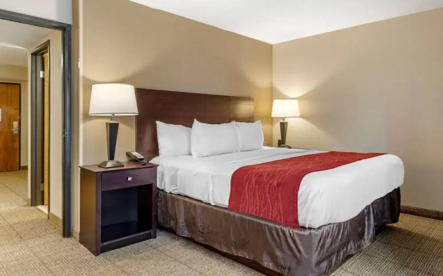 photo 2 of Hampton Inn Lansing
