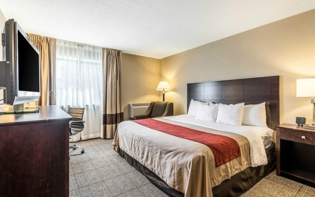 photo 3 of Hampton Inn Lansing