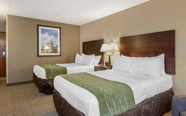 photo 5 of Comfort Inn Lansing West