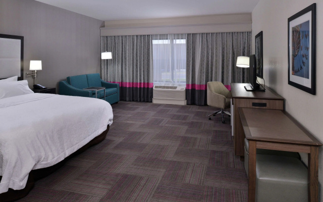 photo 2 of Hampton Inn Leavenworth