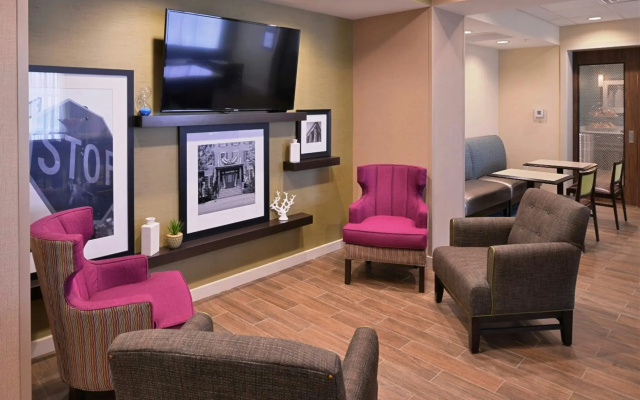 photo 5 of Hampton Inn Leavenworth