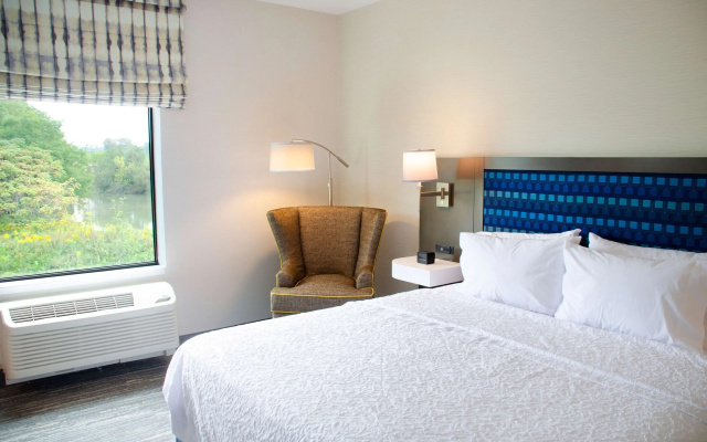 photo 2 of Hampton Inn Lebanon