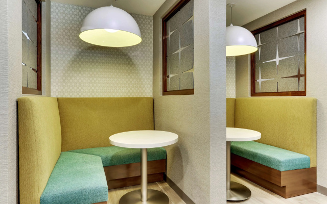 photo 2 of Hampton Inn Lebanon