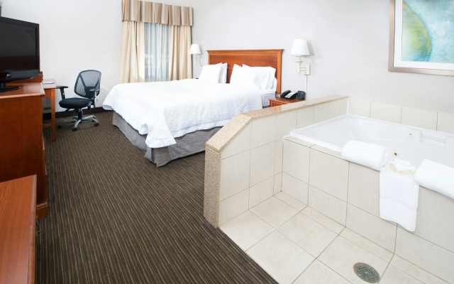 photo 4 of Hampton Inn Linden