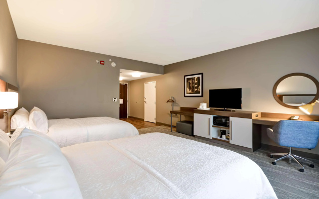 photo 3 of Hampton Inn Livonia Detroit