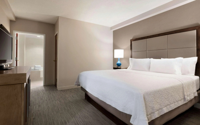 photo 4 of Hampton Inn Long Island-Brookhaven