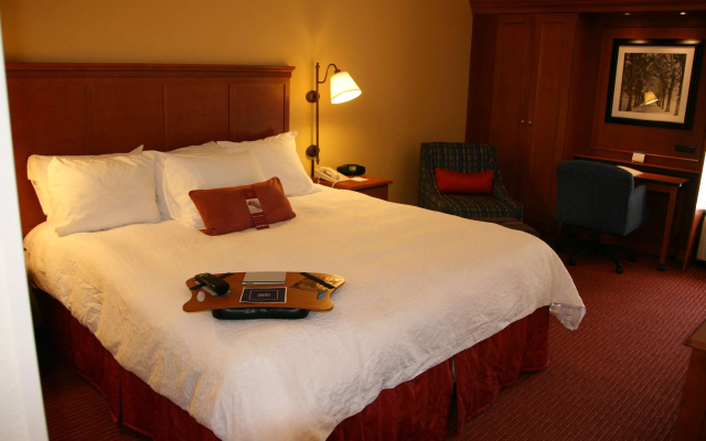 photo 2 of Hampton Inn Louisville-Airport