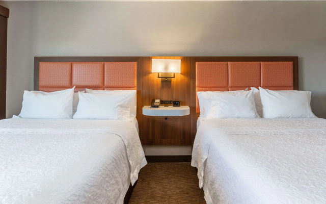 photo 4 of Hampton Inn Madison East Towne Mall Area