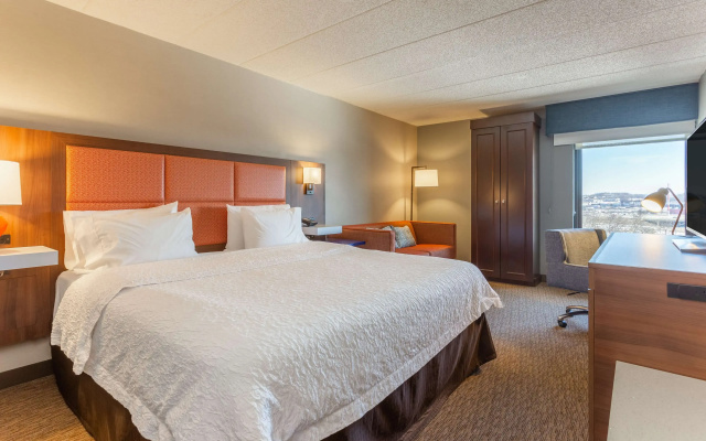 photo 5 of Hampton Inn Madison East Towne Mall Area