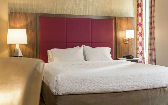 photo 5 of Hampton Inn Majestic Chicago Theatre District