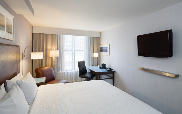 photo 4 of Hampton Inn Manhattan Seaport Financial District