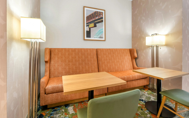 photo 3 of Hampton Inn Marion