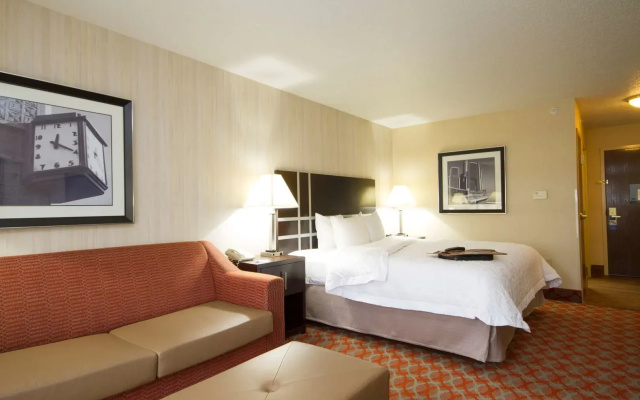 photo 3 of Hampton Inn Marshall