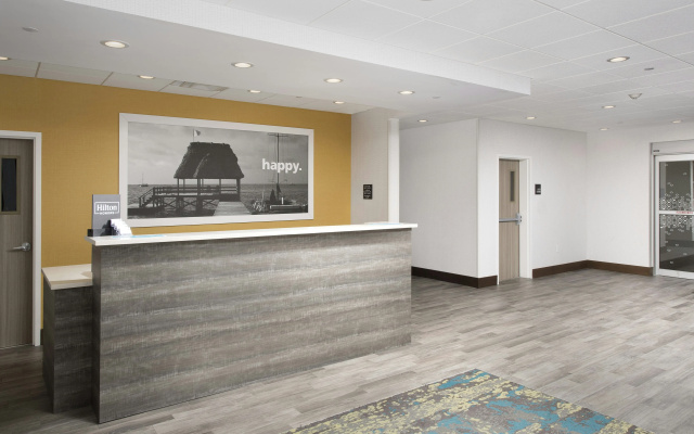 photo 2 of Hampton Inn Miami - Airport East, FL