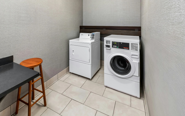 photo 5 of Hampton Inn Middletown