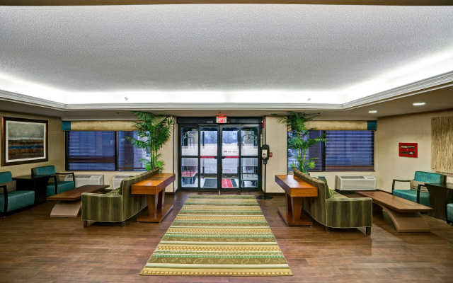 photo 2 of Hampton Inn Milford
