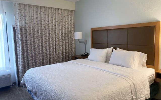 photo 4 of Hampton Inn Milford