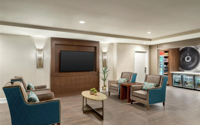 photo 2 of Hampton Inn & Suites New Orleans Downtown (French Qtr Area)