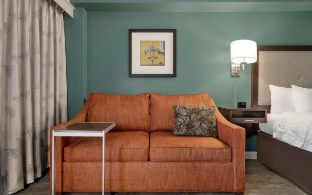 photo 5 of Hampton Inn New Orleans-St. Charles Ave./Garden District