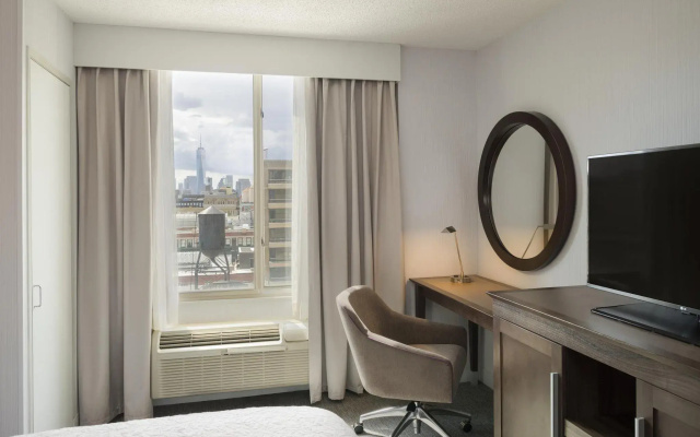 photo 4 of Hampton Inn Manhattan-Chelsea