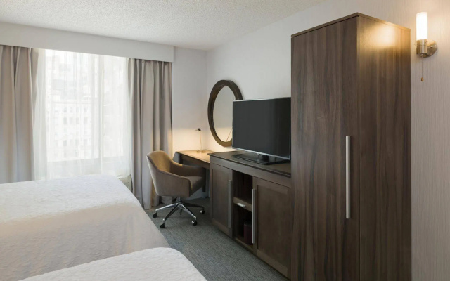 photo 5 of Hampton Inn Manhattan-Chelsea
