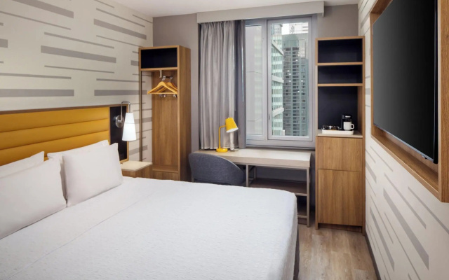 photo 4 of Hampton Inn New York Times Square