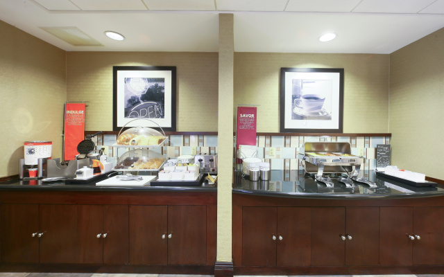 photo 2 of Hampton Inn North Brunswick / New Brunswick