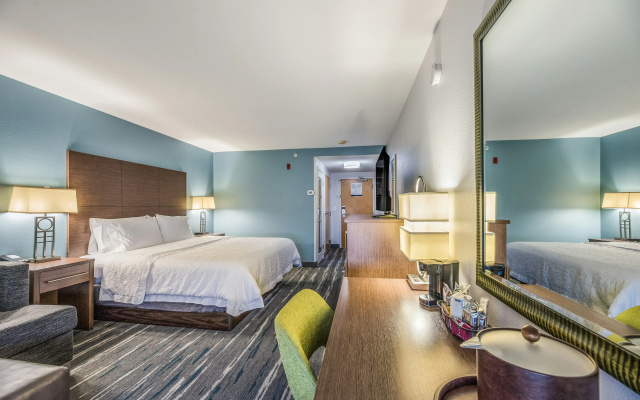 photo 4 of Hampton Inn Oakland-Hayward