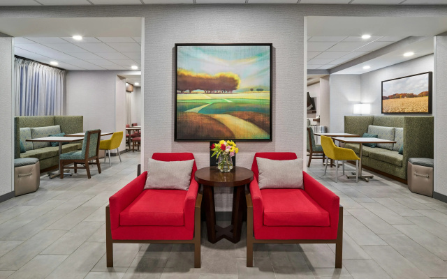photo 3 of Hampton Inn Omaha Midtown-Aksarben Area
