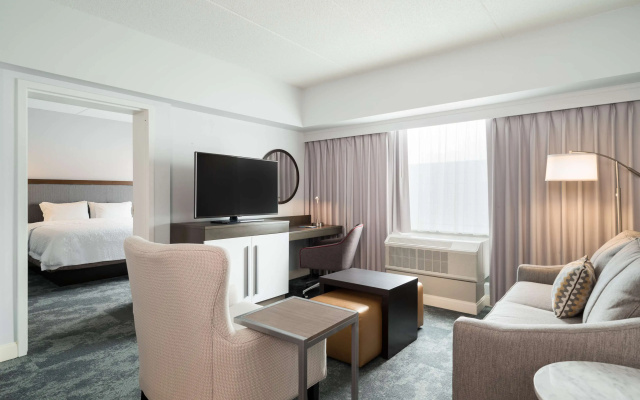 photo 3 of Hampton Inn Philadelphia Center City-Convention Center