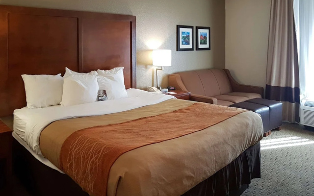photo 5 of Comfort Inn I-10 West at 51st Ave
