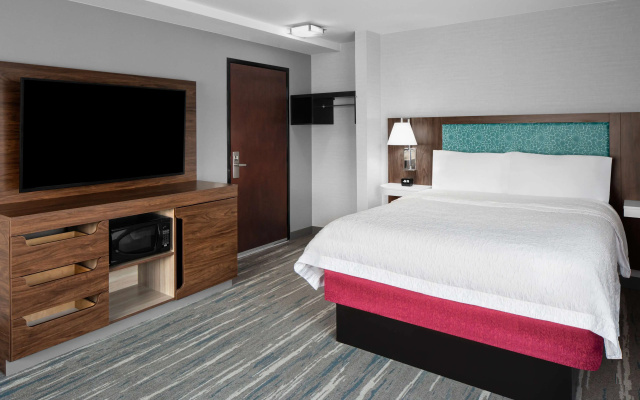 photo 4 of Hampton Inn Phoenix-Biltmore
