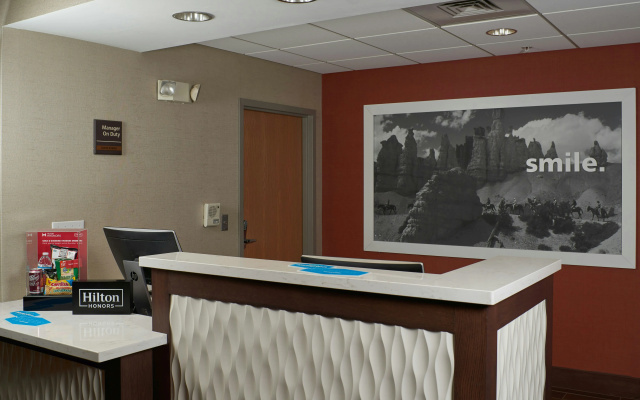 photo 2 of Hampton Inn Phoenix/Glendale/Peoria