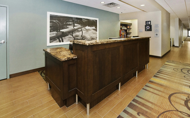 photo 2 of Hampton Inn Pittsburgh-Bridgeville