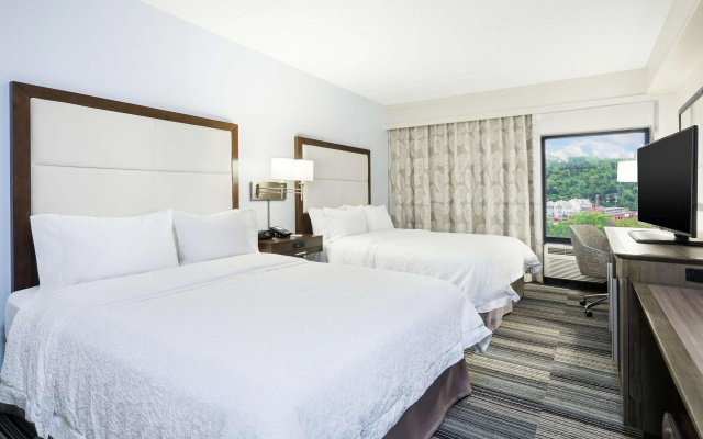 photo 5 of Hampton Inn Pittsburgh University/Medical Center