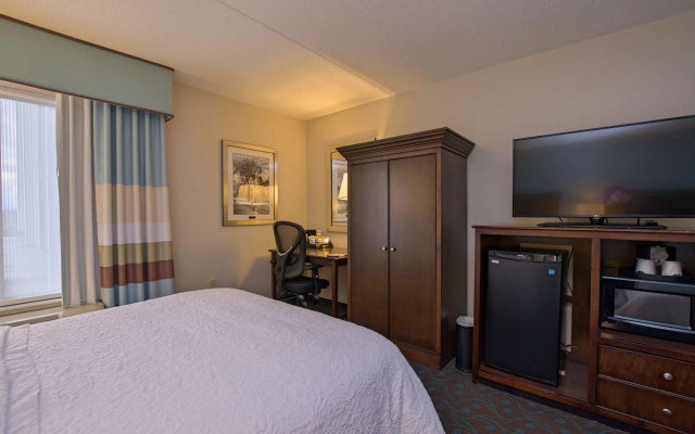 photo 5 of Hampton Inn Portsmouth Central