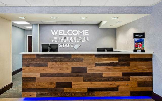 photo 2 of Hampton Inn Princeton