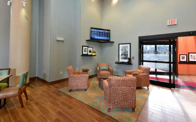 photo 2 of Hampton Inn Raleigh-Durham Airport