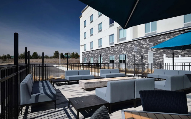 photo 5 of Hampton Inn Redmond Bend Airport, OR