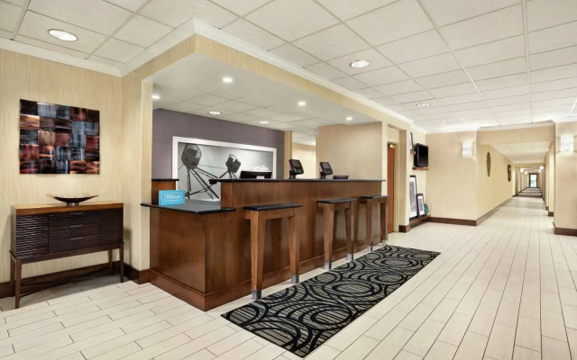 photo 2 of Hampton Inn Richmond-North/Ashland