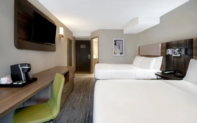 photo 4 of Hampton Inn Rochester South
