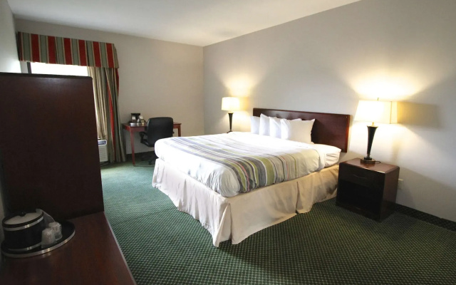 photo 5 of Country Inn & Suites by Radisson, Sandusky South, OH