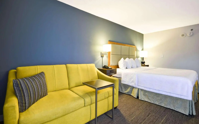 photo 3 of Hampton Inn Sarasota - I-75 Bee Ridge
