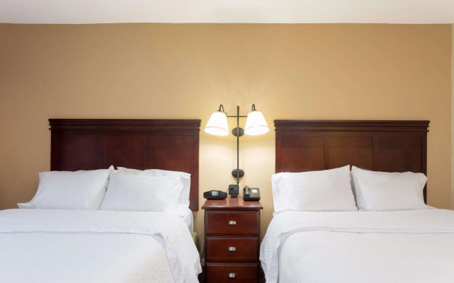 photo 4 of Hampton Inn Somerset