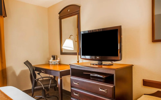 photo 5 of Hampton Inn