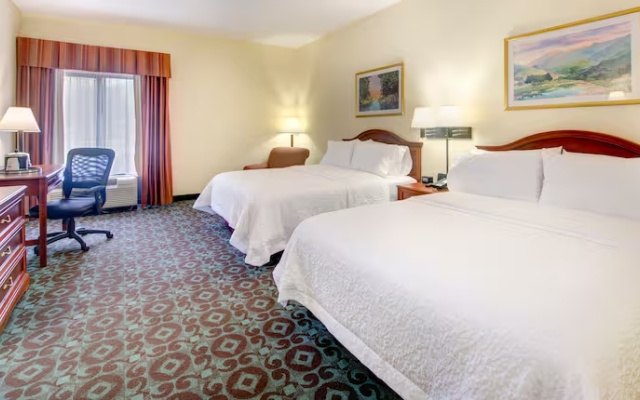 photo 3 of Hampton Inn Spartanburg-North I-85