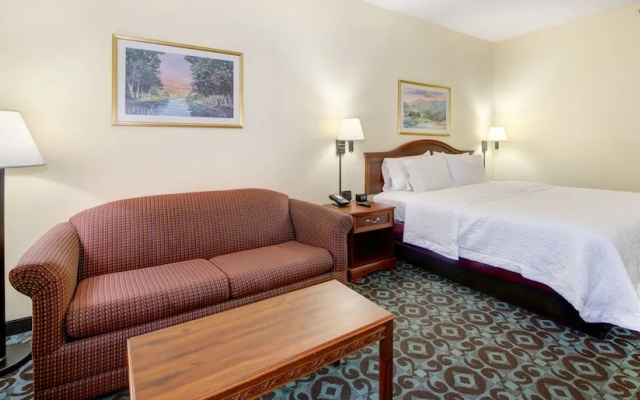 photo 3 of Hampton Inn