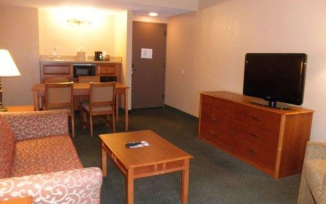 photo 2 of Quality Inn Florissant - St Louis